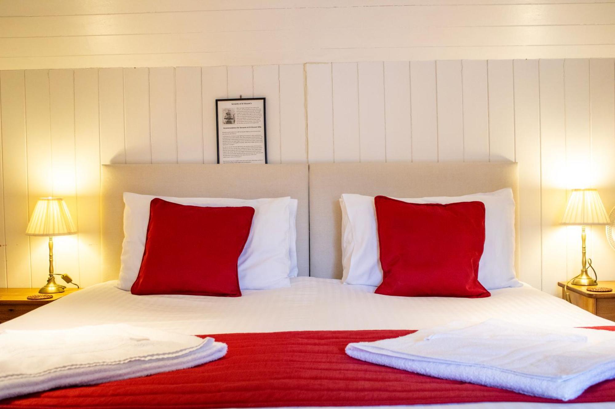 St Vincent Guest House Lynton Bagian luar foto