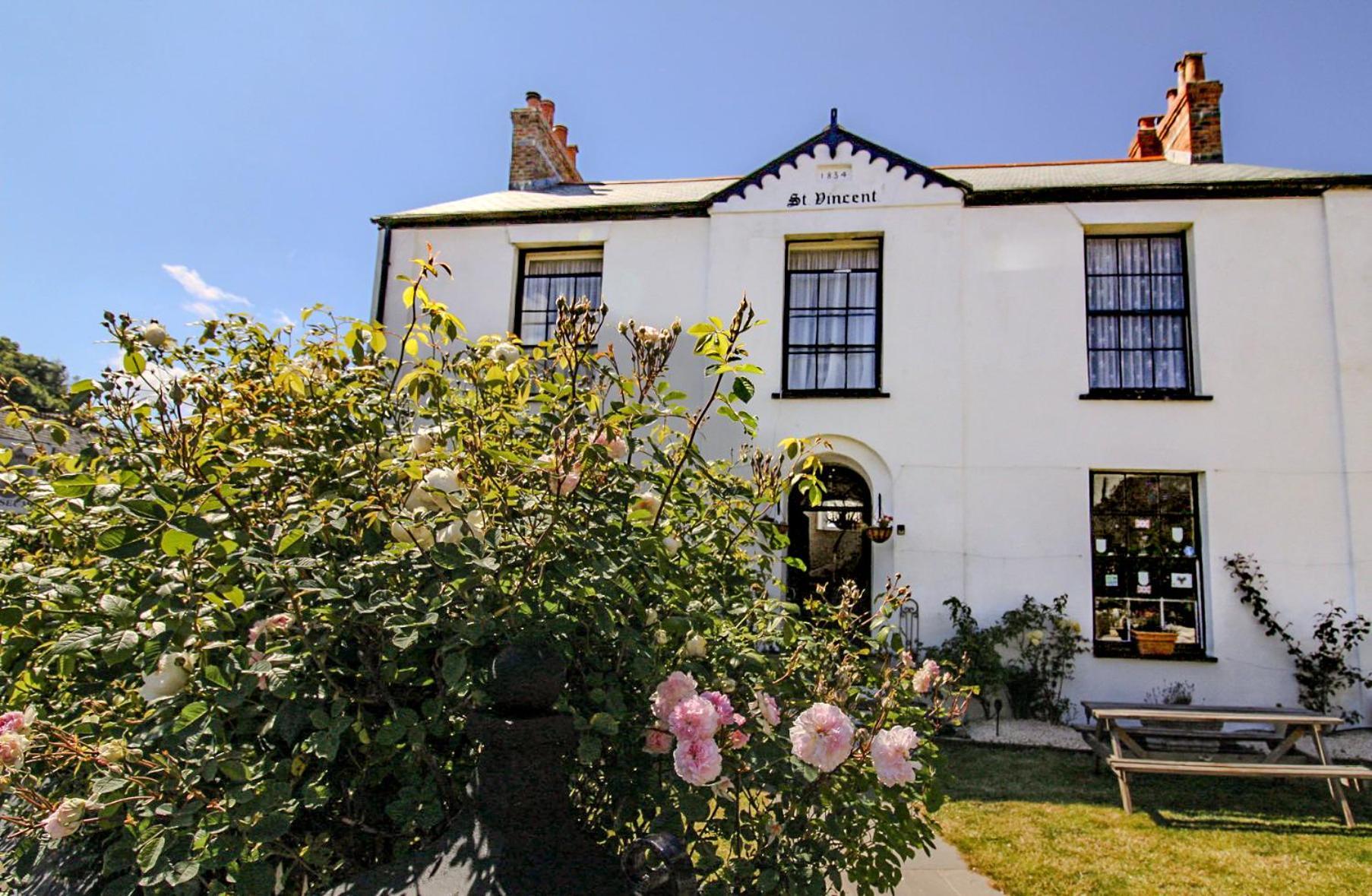 St Vincent Guest House Lynton Bagian luar foto